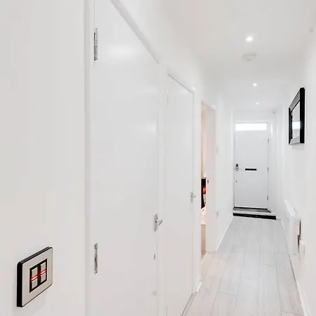 Brighton Apt - 2 Bedroom Free Wi-Fi & Parking Wallasey Exterior photo