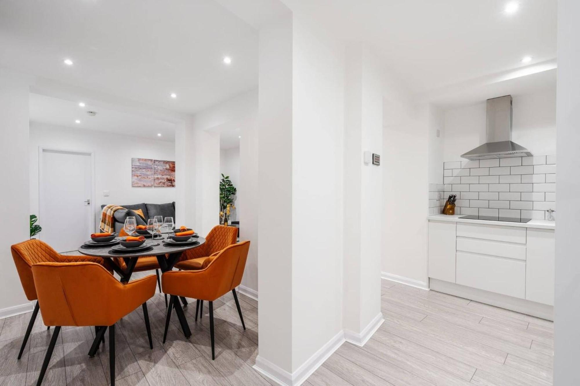 Brighton - 2 Bedroom Free Wi-fi & Parking *